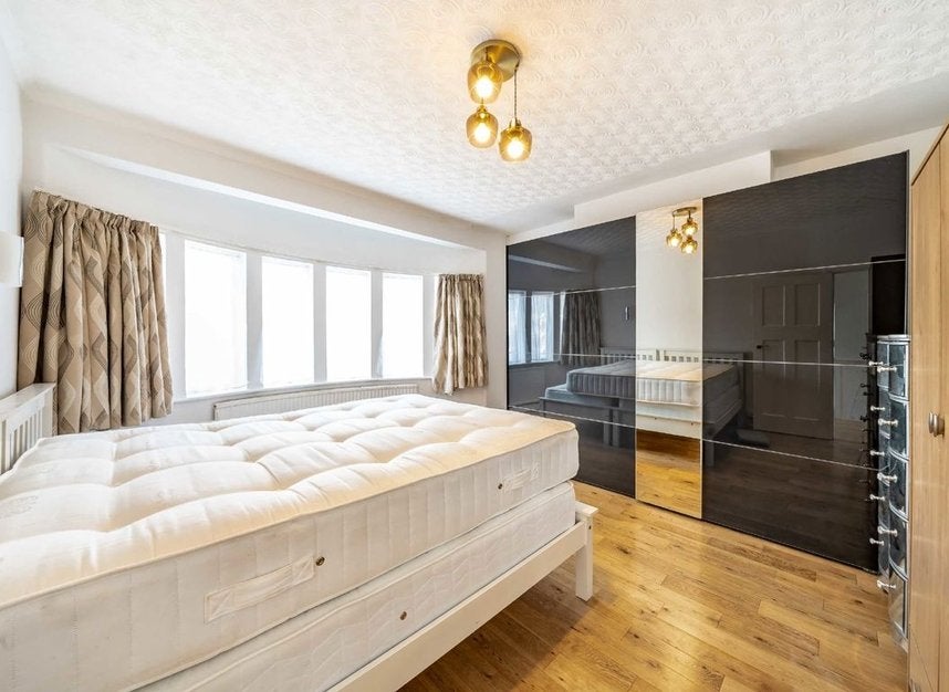House Walmington Fold in Greater London
