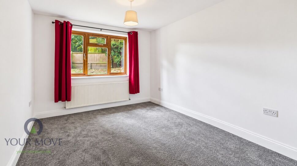 Flat Mayplace Road East in Greater London