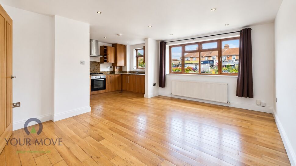 Flat Mayplace Road East in Greater London