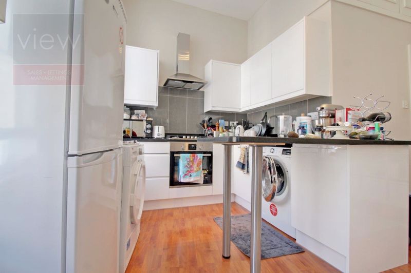 Flat Warren Street in Greater London