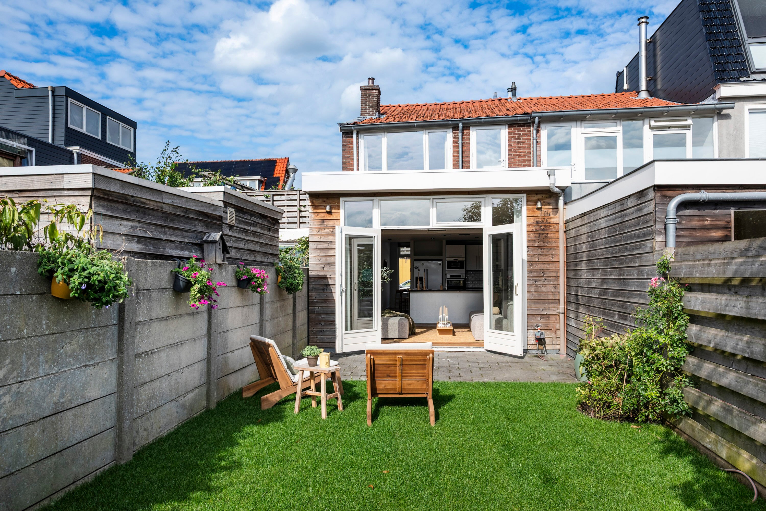 Hoekwoning te koop: Potgieterstraat 1, Haarlem