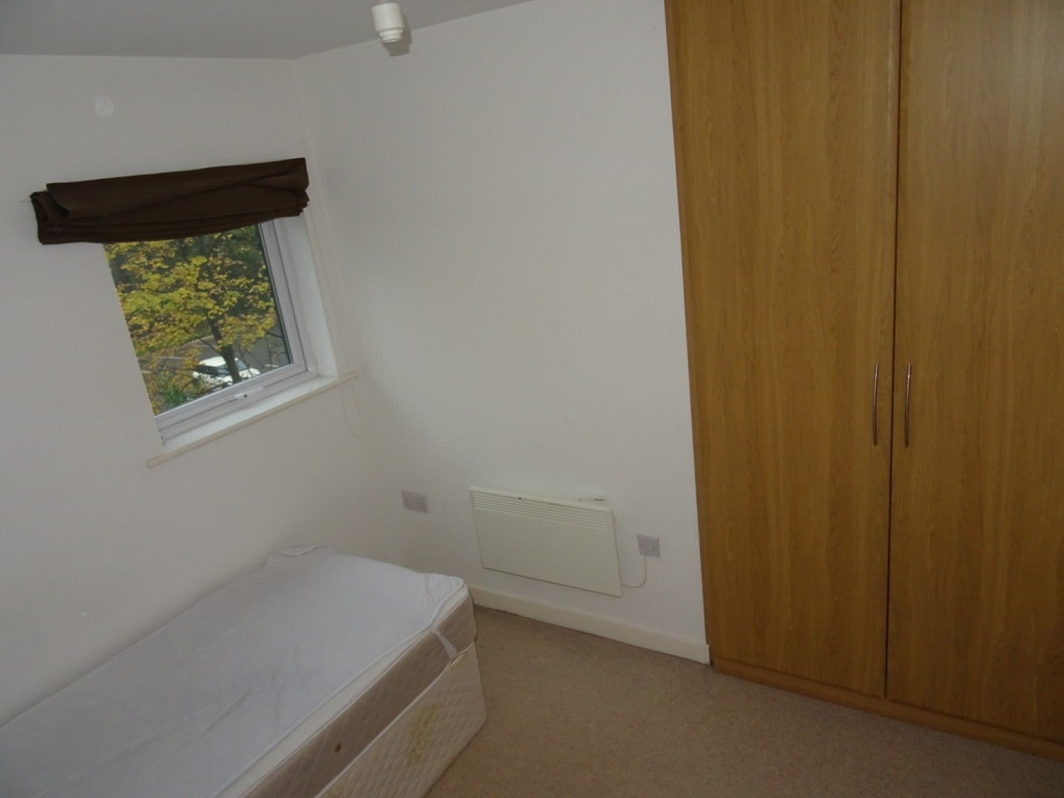 Flat Petworth Close in Manchester