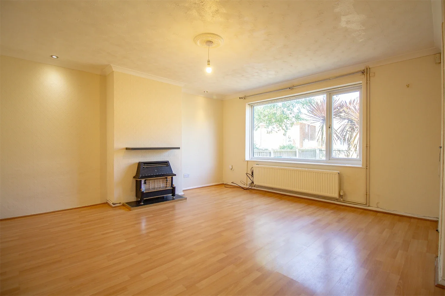 House Listowel Crescent in Nottingham