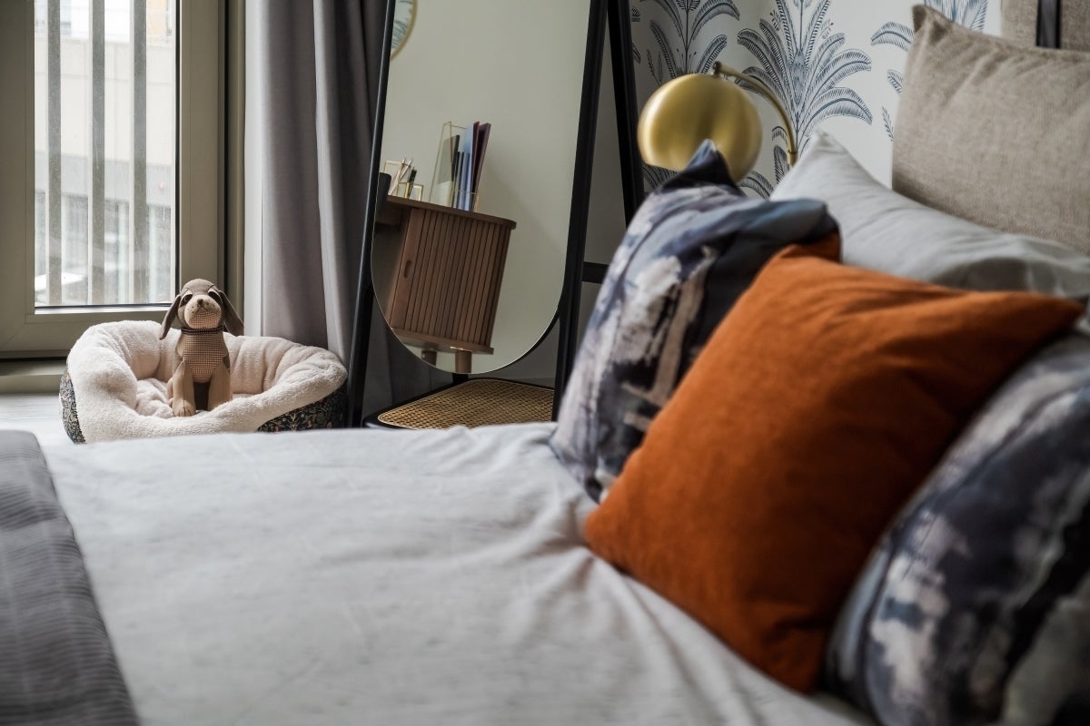 Flat Cherry Park Lane in Greater London