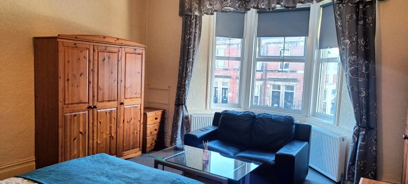 Room Avenue Road in Gateshead