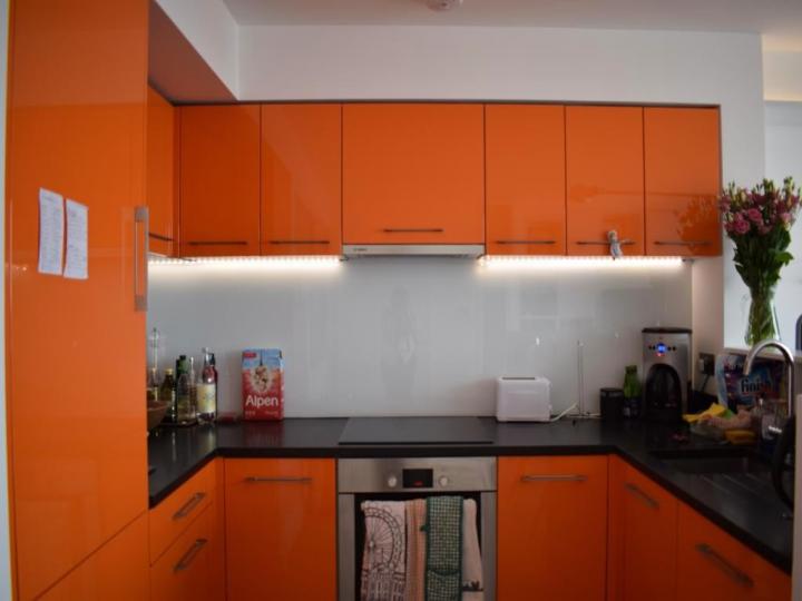 Flat Kingsland Road in Greater London