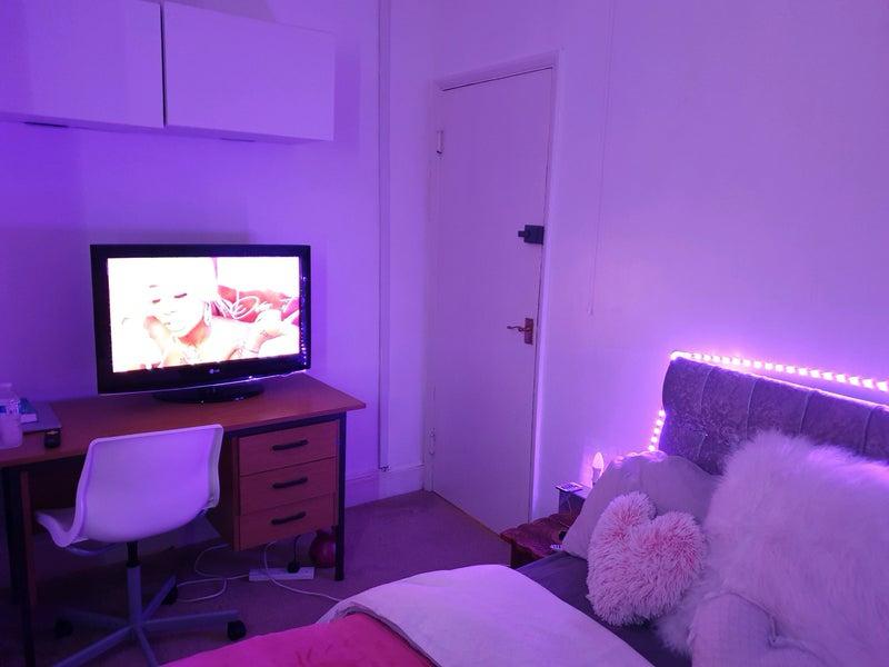 Room Birkin Avenue in Nottingham