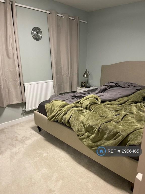 Flat Wallingford Road in Basingstoke and Deane