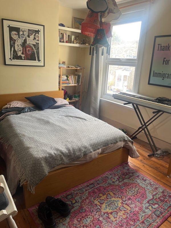 Room Ventnor Road in Greater London