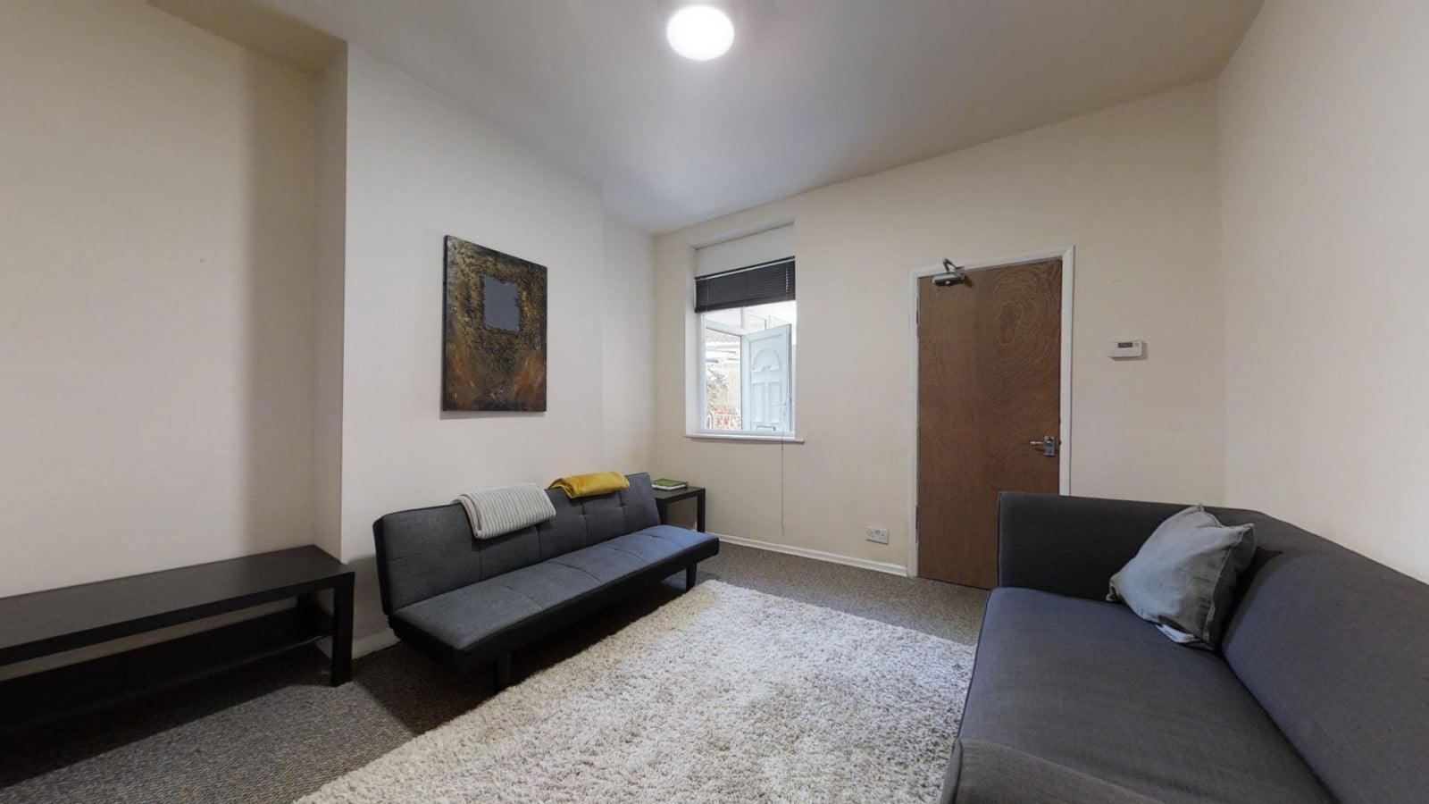 Flat Shoreham Street in Sheffield