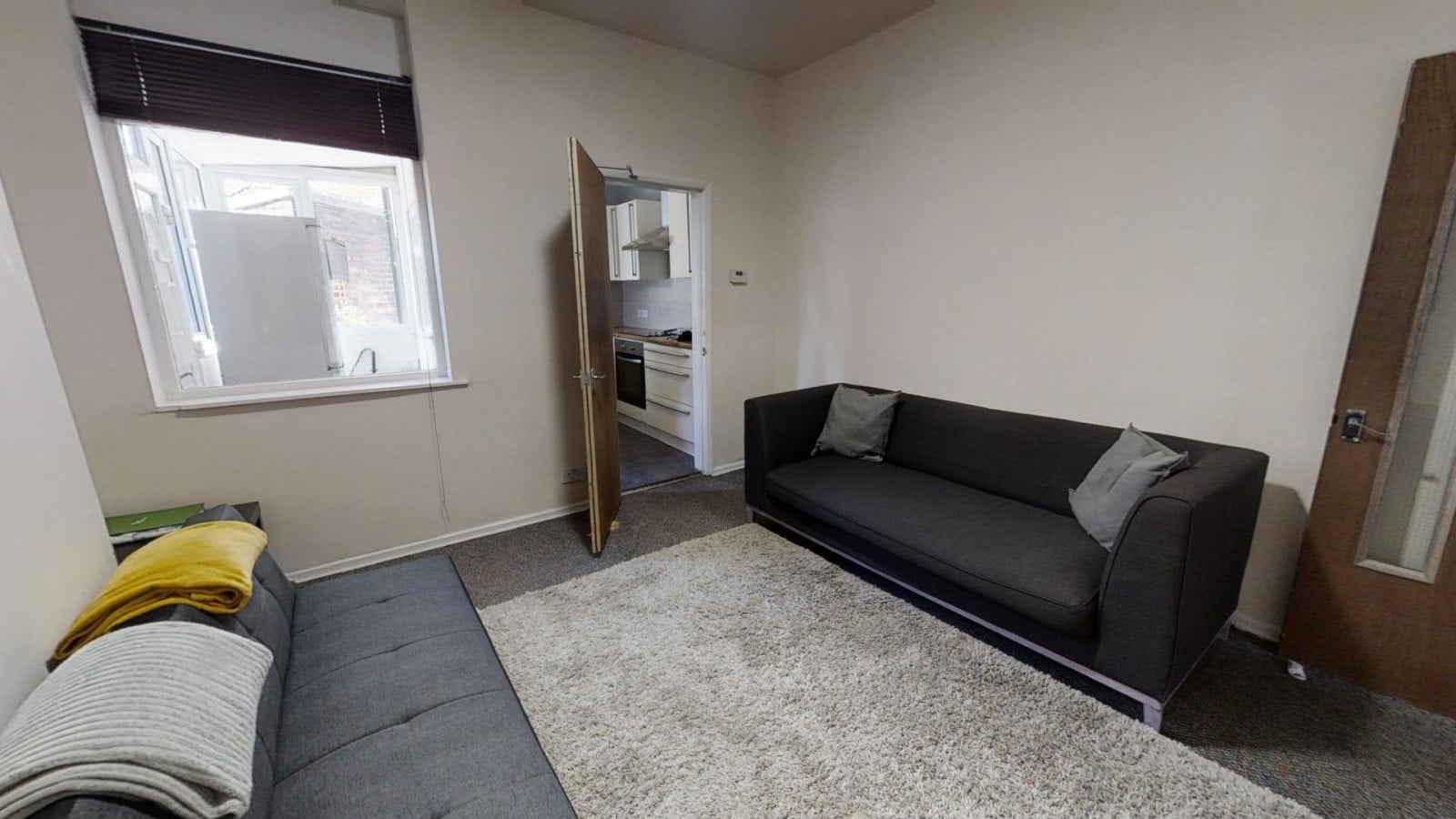 Flat Shoreham Street in Sheffield