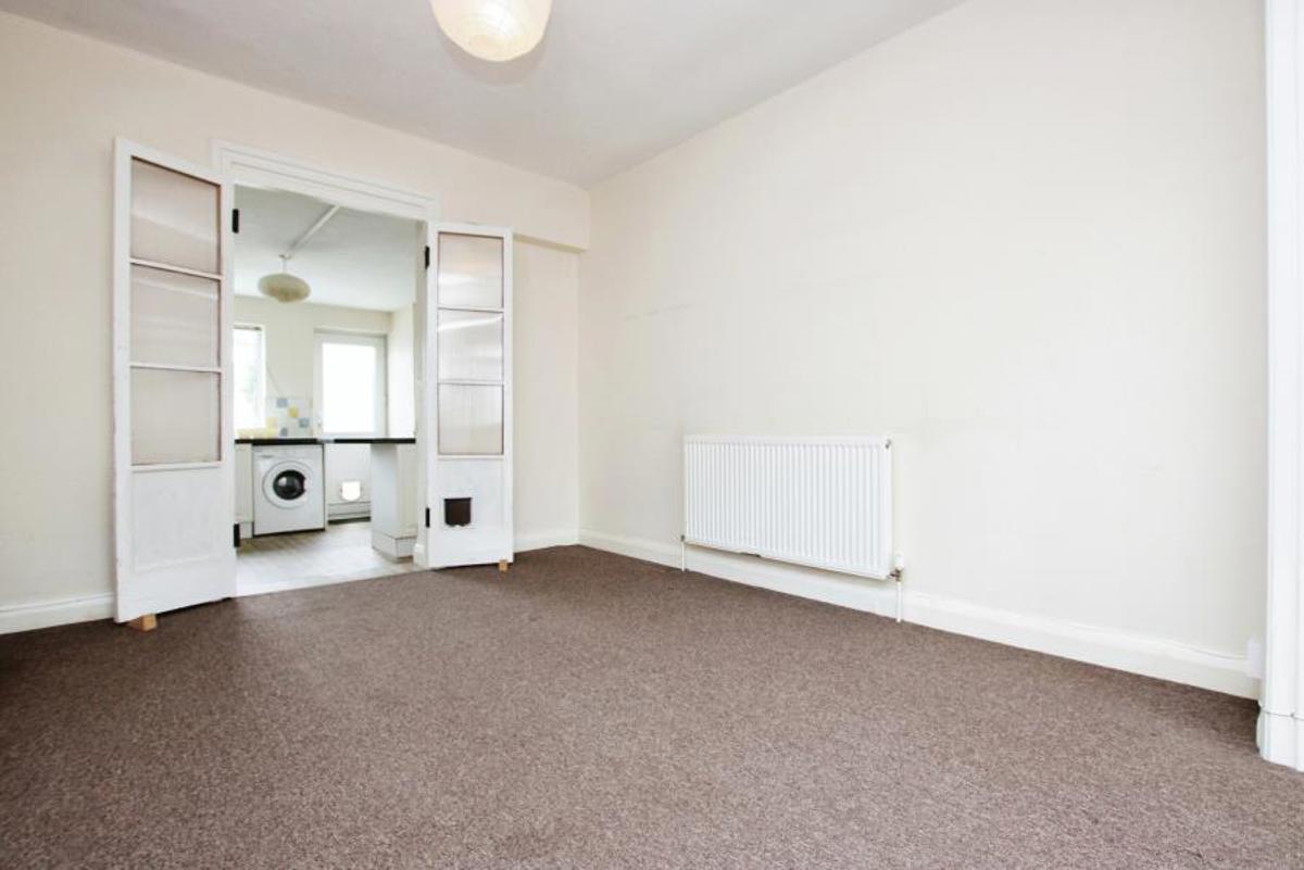 House Bridgman Grove in Filton