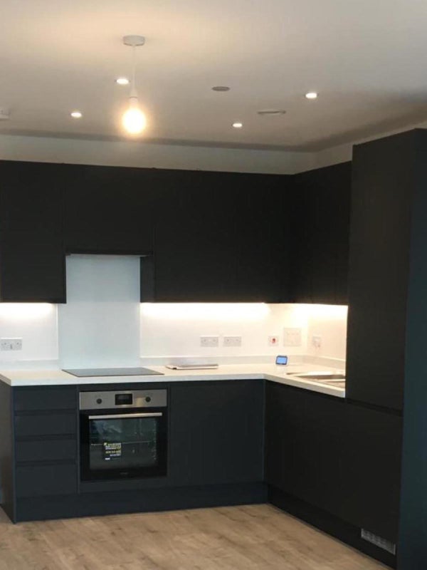 Room New Kent Road in Greater London
