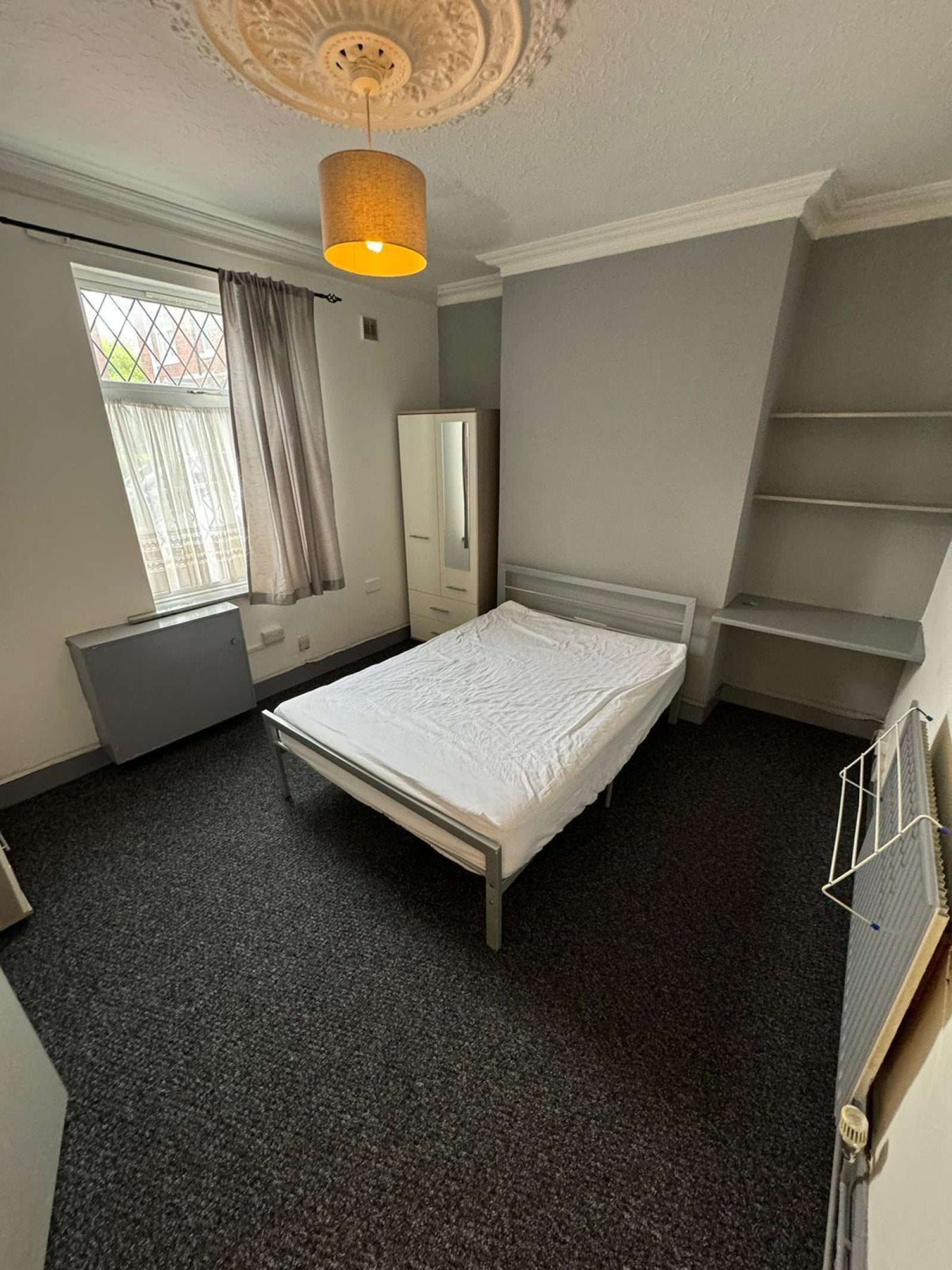 Room Crowther Street in Stoke-on-Trent