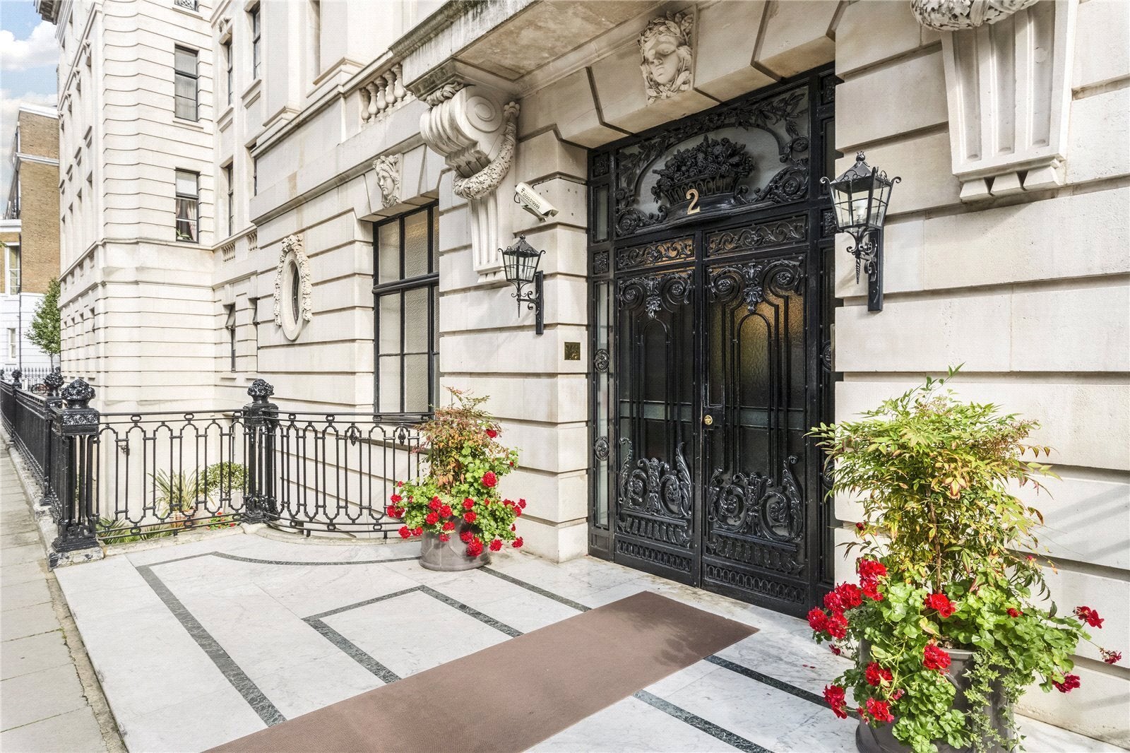 Flat Mansfield Street in City of Westminster