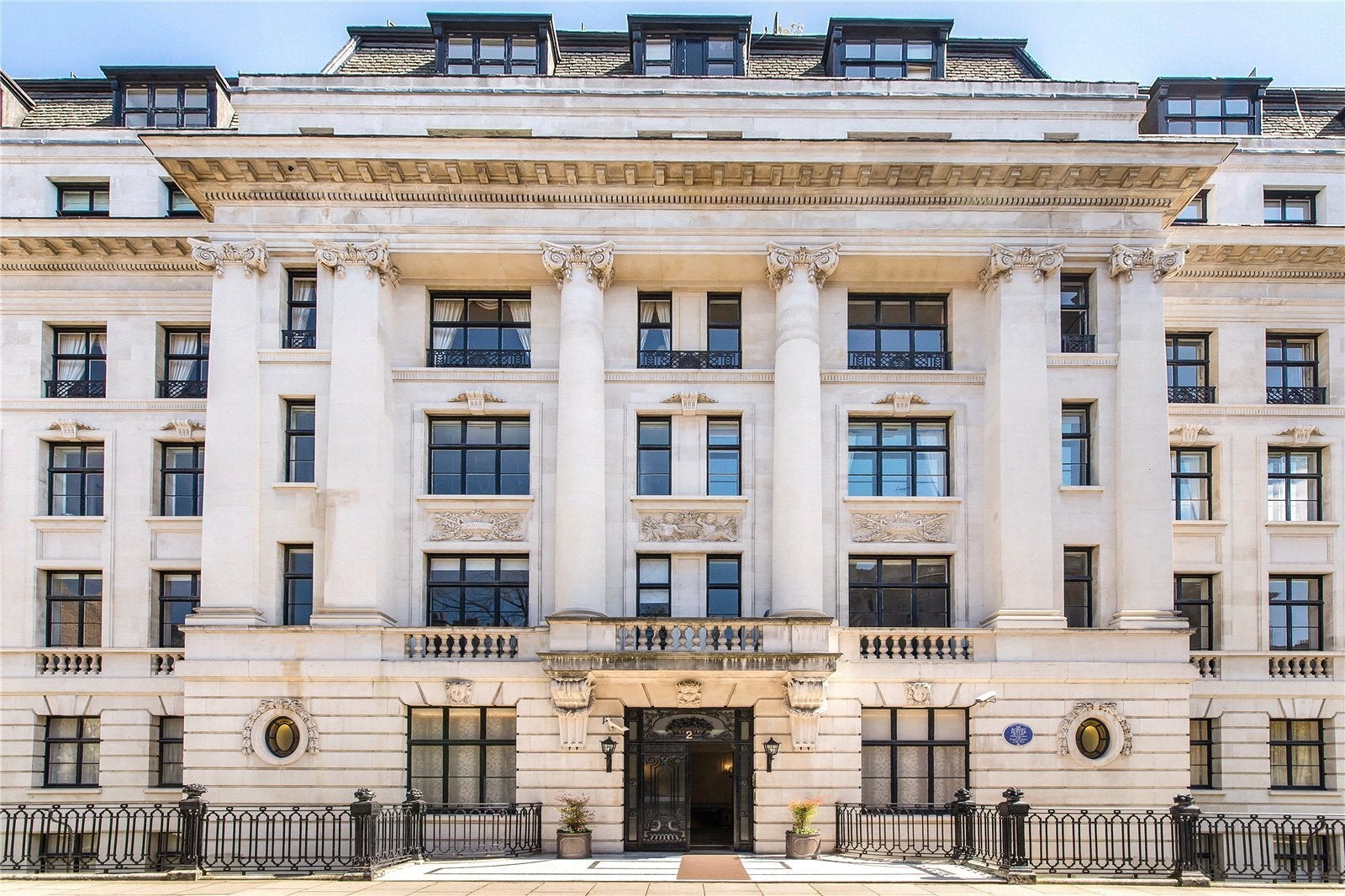 Flat Mansfield Street in City of Westminster
