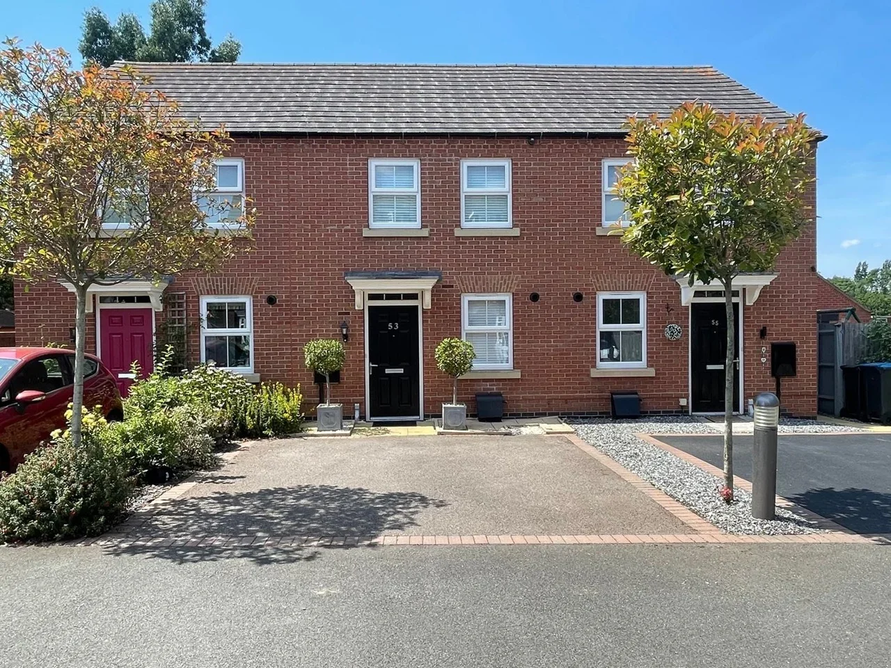 House Hilary Bevins Close in Hinckley and Bosworth