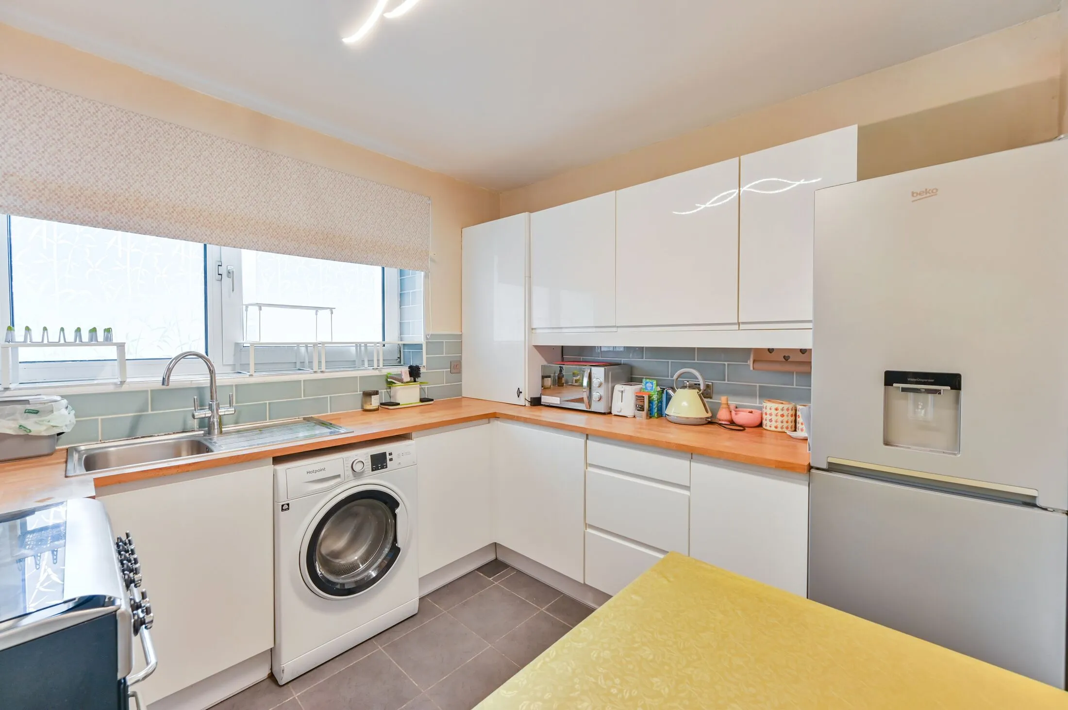 Flat Battersea High Street in Greater London