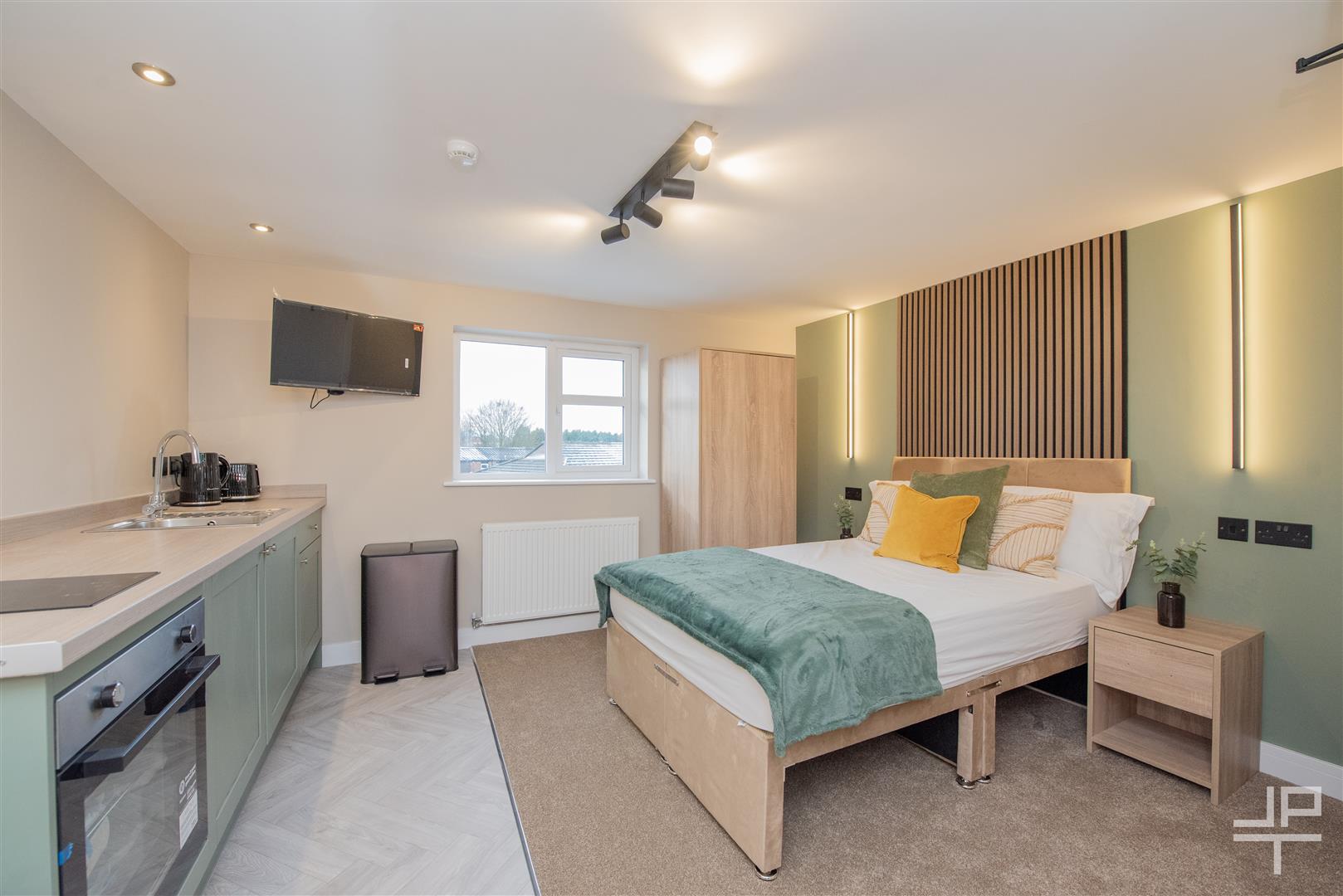 Room Gorsey Lane in Warrington
