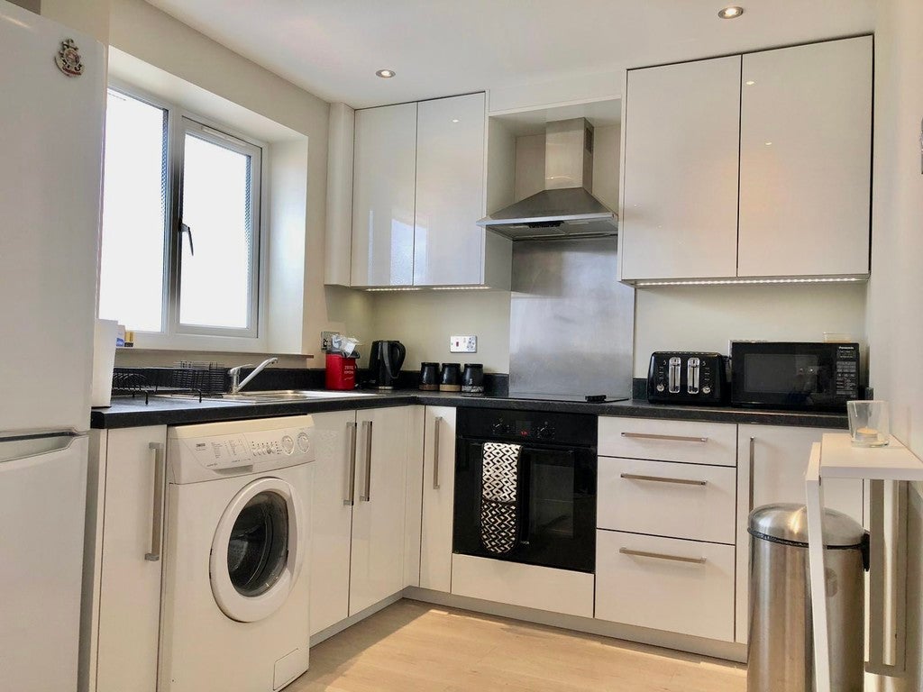 Flat Redford Close in Greater London
