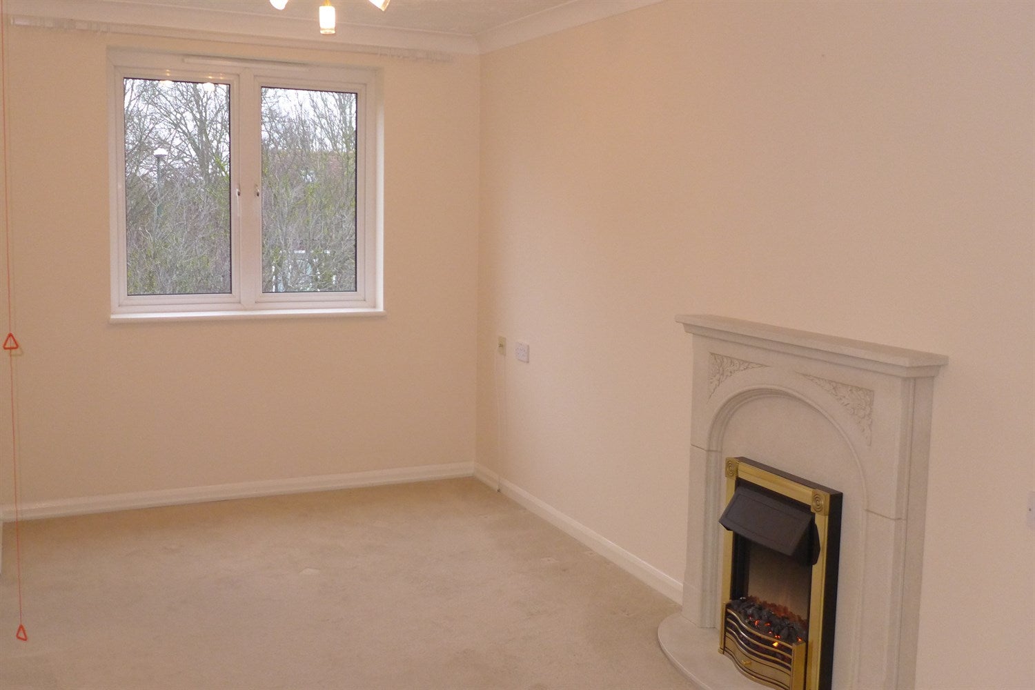 Flat Elmer Road in Arun