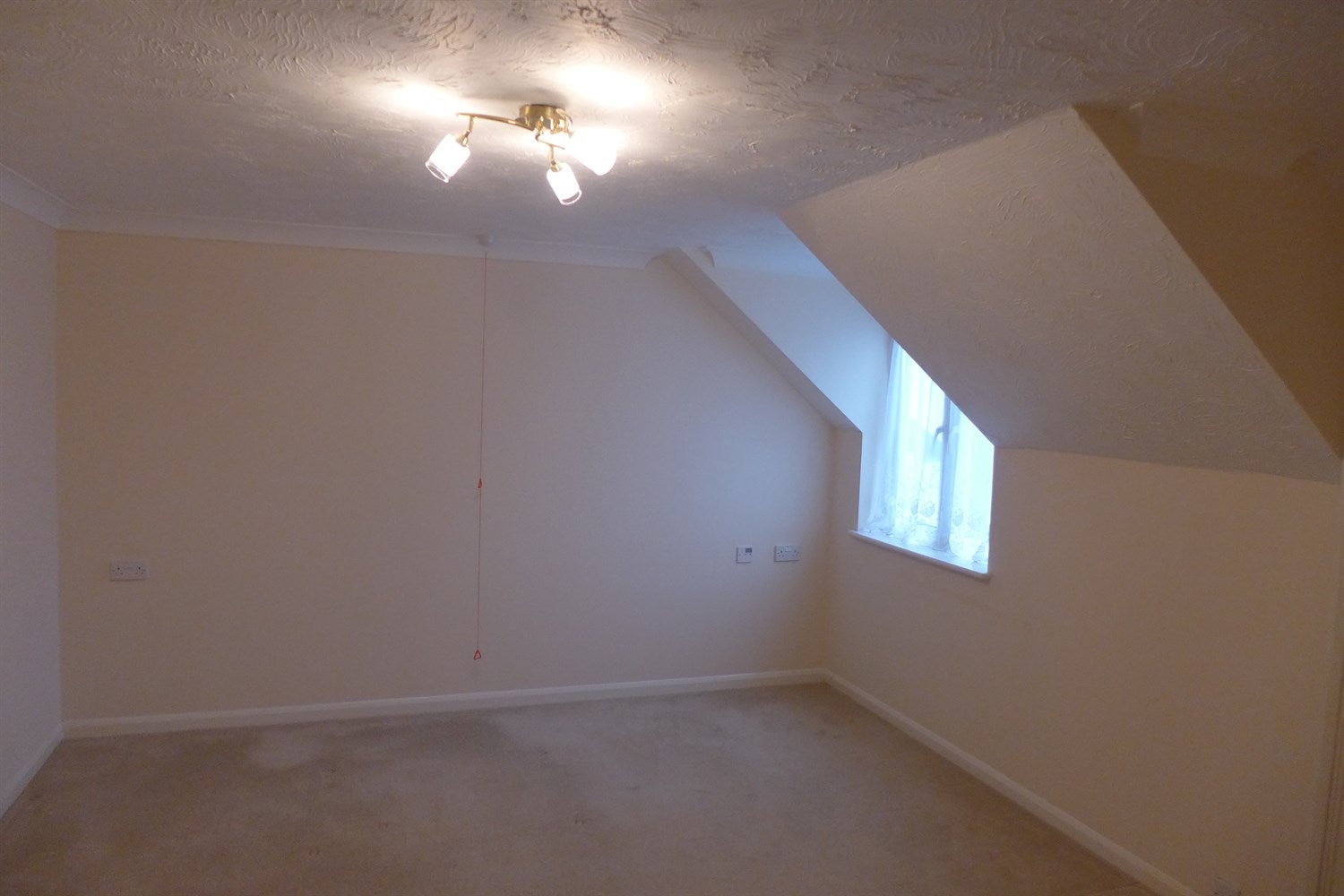 Flat Elmer Road in Arun