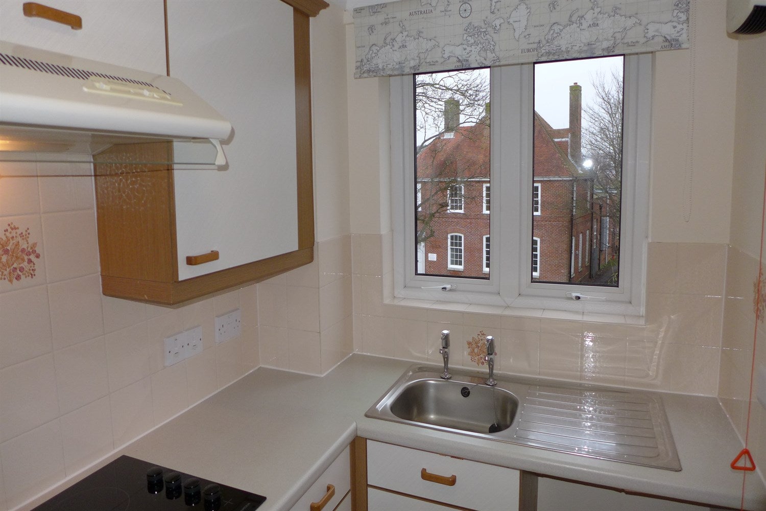Flat Elmer Road in Arun