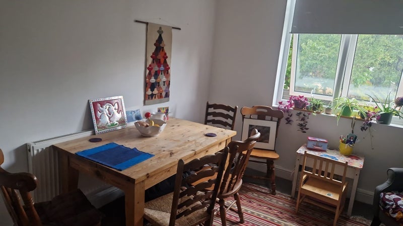 Flat Gleneldon Road in Greater London