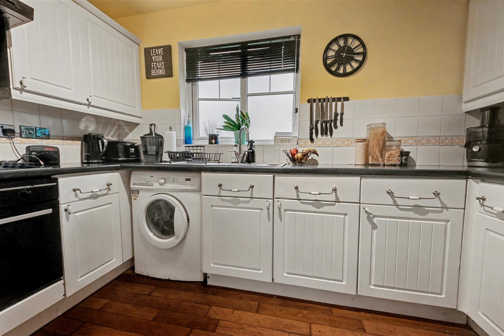 Flat Nell Gwynn Close in Hertsmere