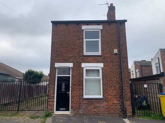 House Beaufort Street in Hindley
