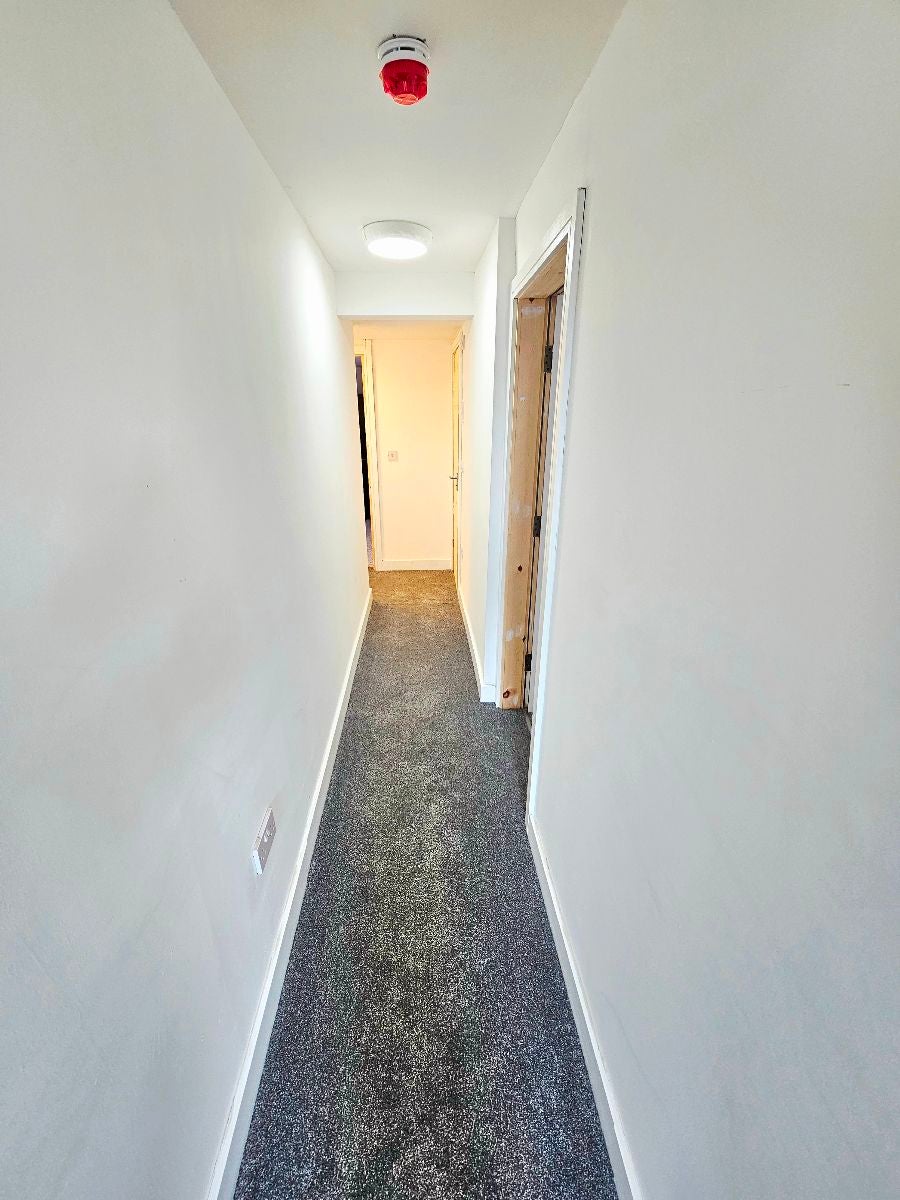 Flat Harwood Road in Manchester