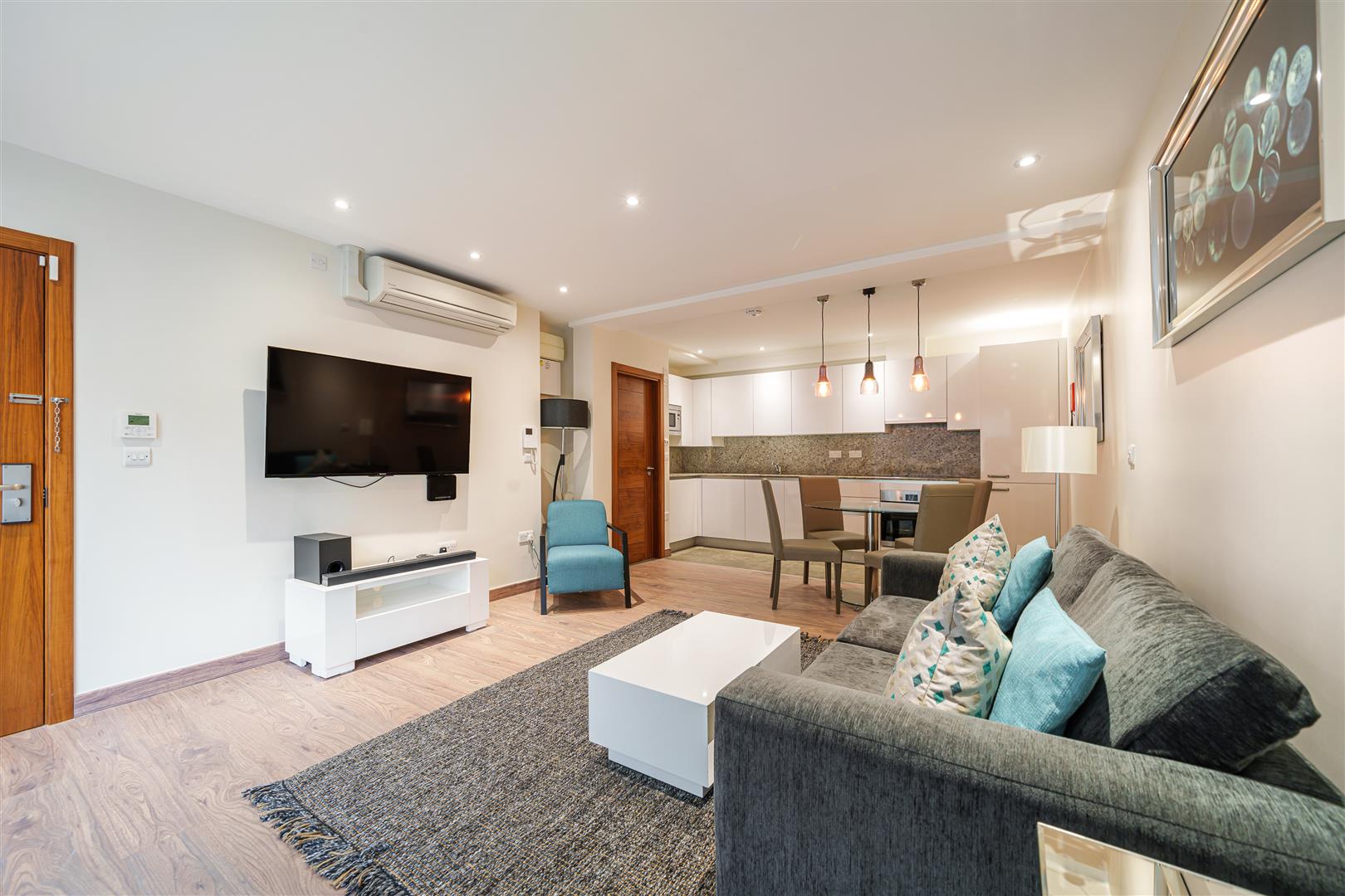Flat Maygrove Road in London