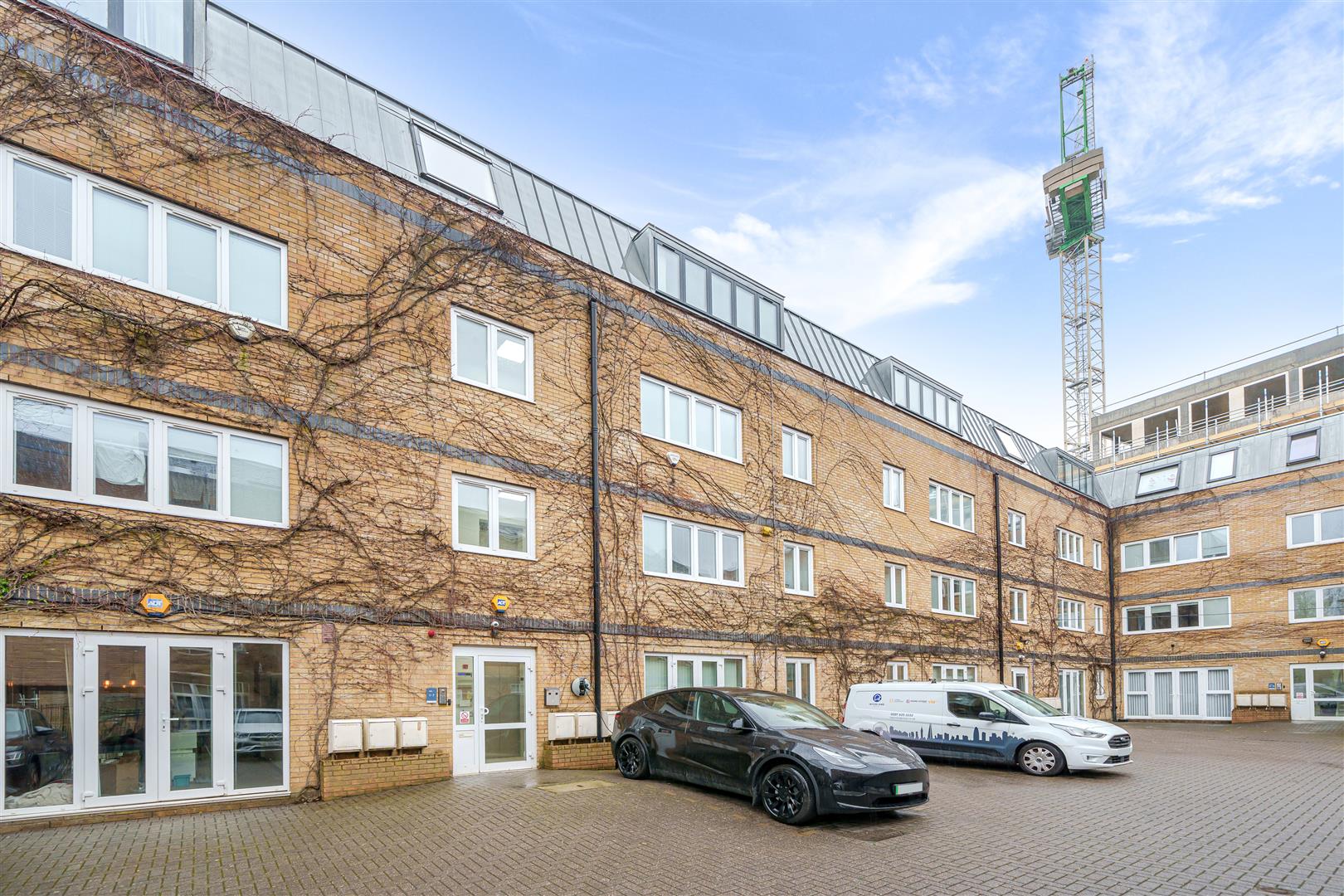Flat Maygrove Road in London