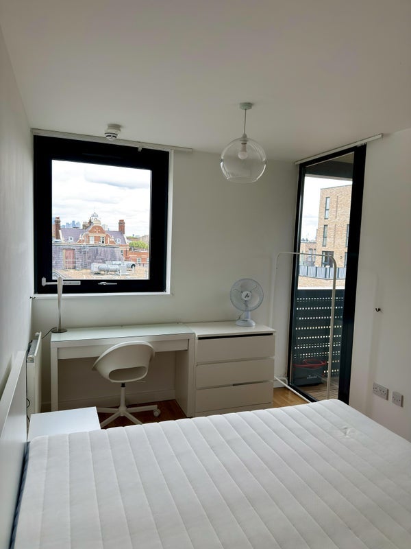 Room Amelia Street in Greater London