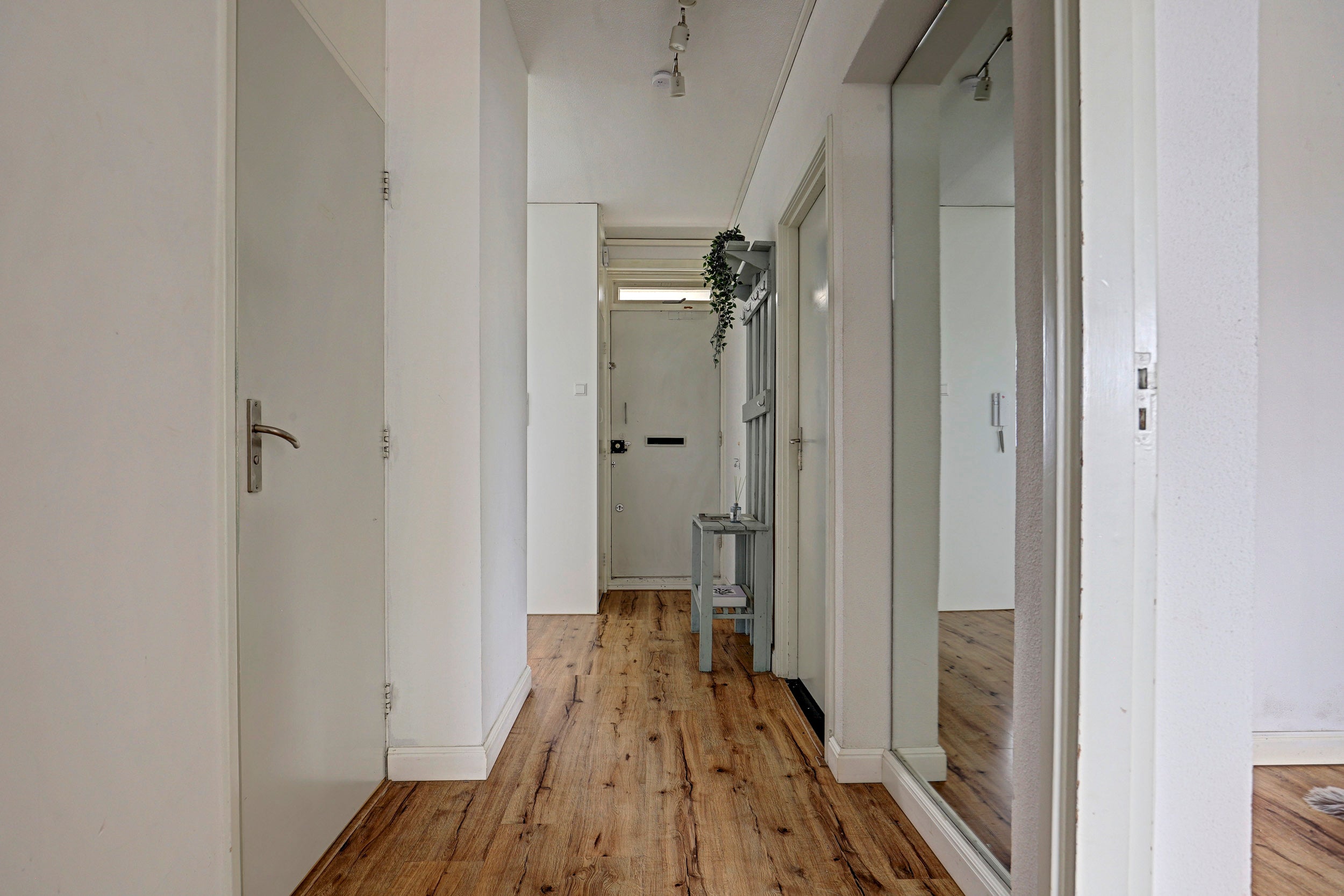 Appartement te koop: Kort-Ambachtlaan 149, Zwijndrecht