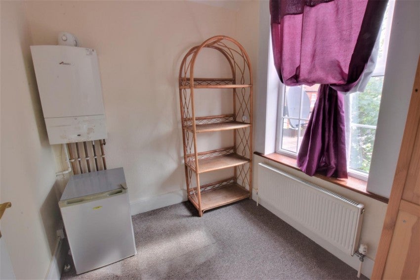 Flat St Albans Road in Watford