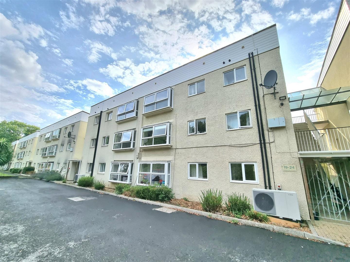 Flat Frobisher Close in Gosport