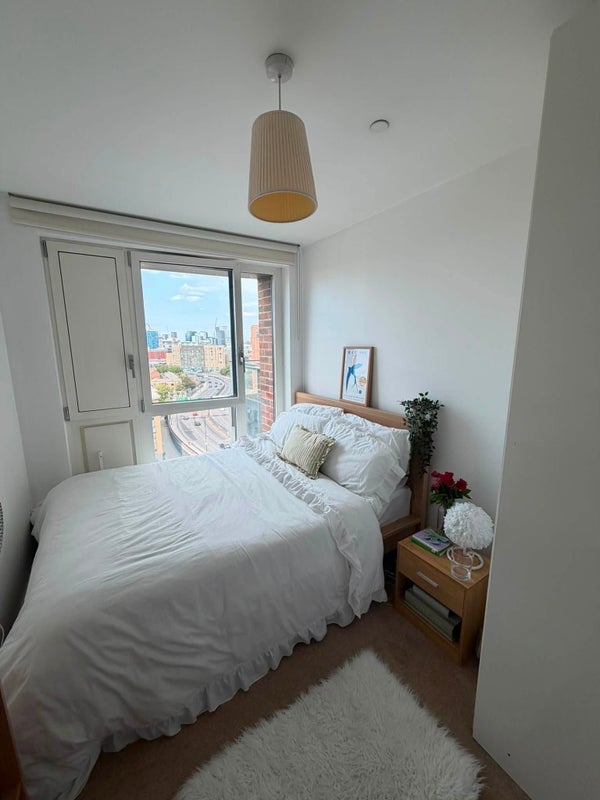 Flat Jefferson Plaza in Greater London