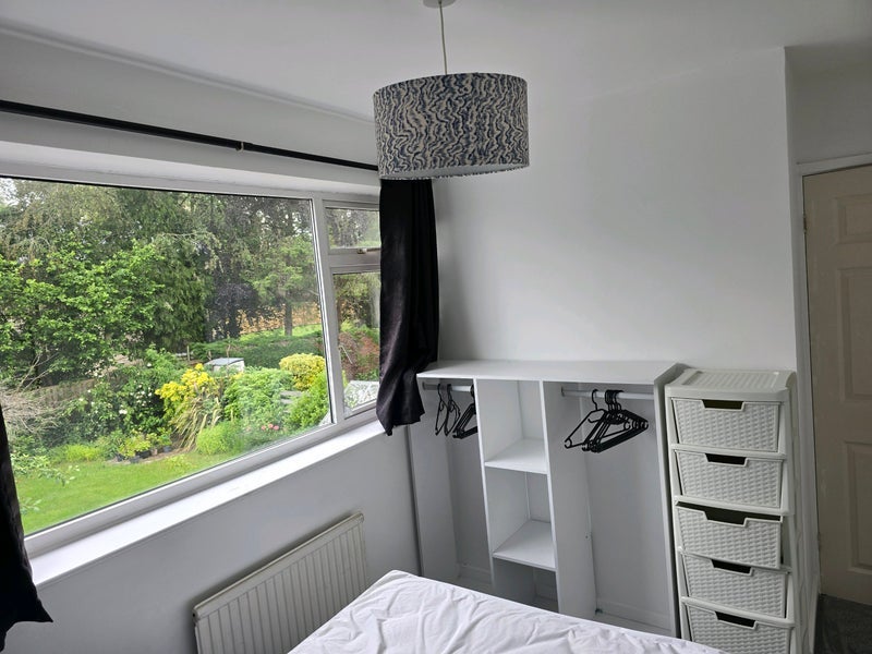Room Holywell Lane in Leeds