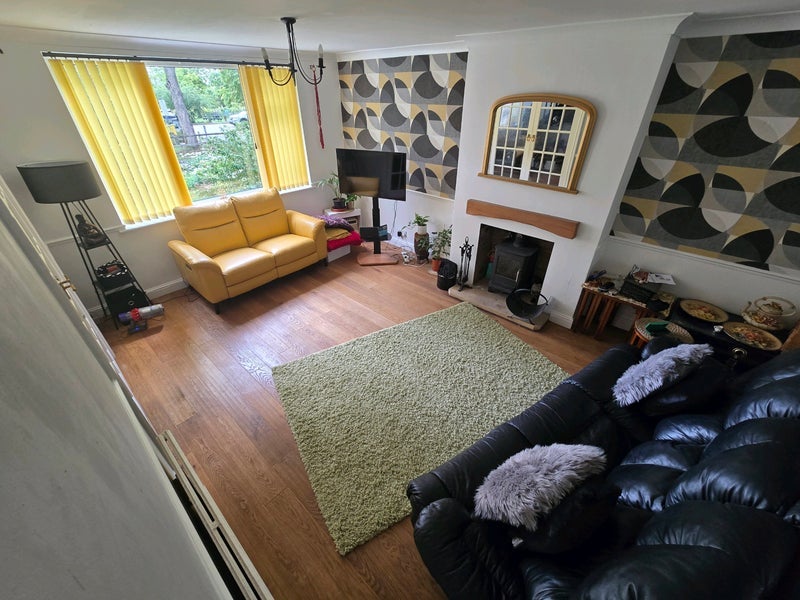 Room Holywell Lane in Leeds
