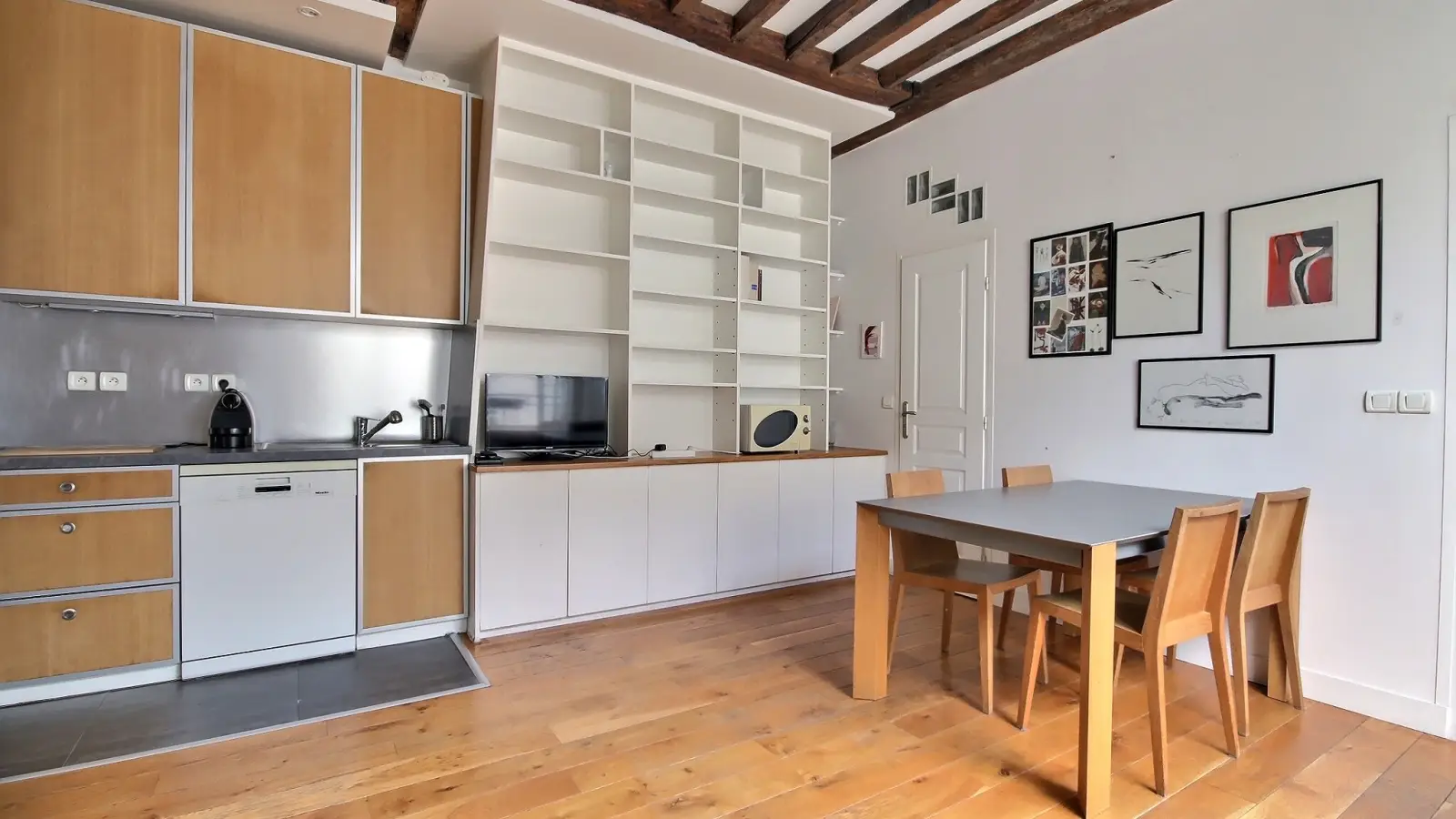 Appartement Cour des Trois Frères à Paris