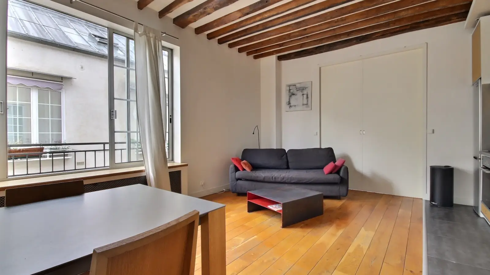 Appartement Cour des Trois Frères à Paris