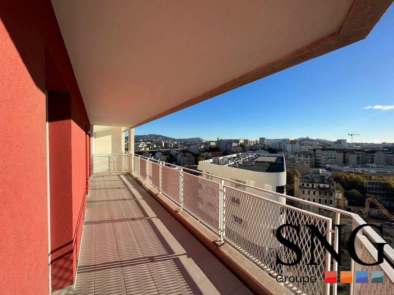 Flat Boulevard National in Marseille