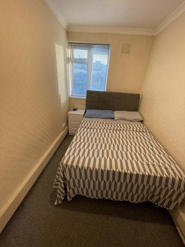 Flat Wootton Street in Greater London