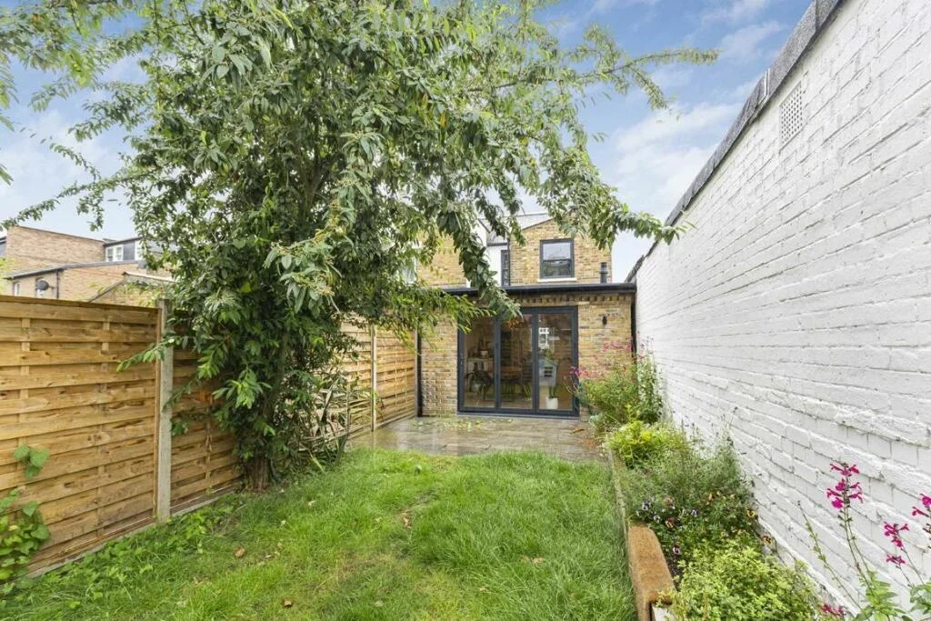 House Winchester Road in Greater London