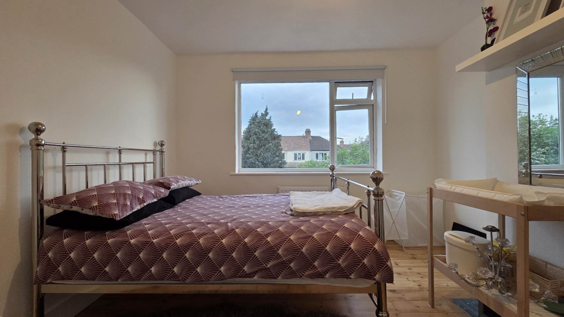 Room Vine Gardens in Greater London