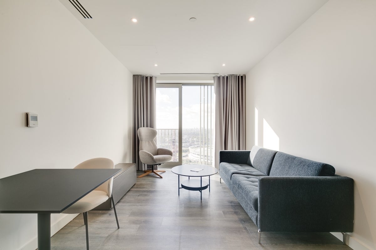Flat Cherry Park Lane in Greater London