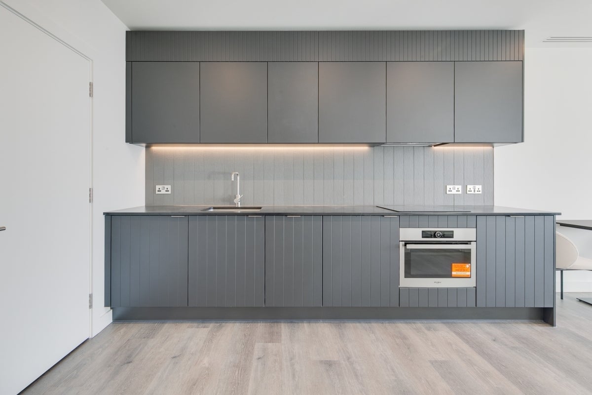 Flat Cherry Park Lane in Greater London