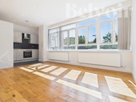 Flat Lime Tree Way in Basingstoke and Deane