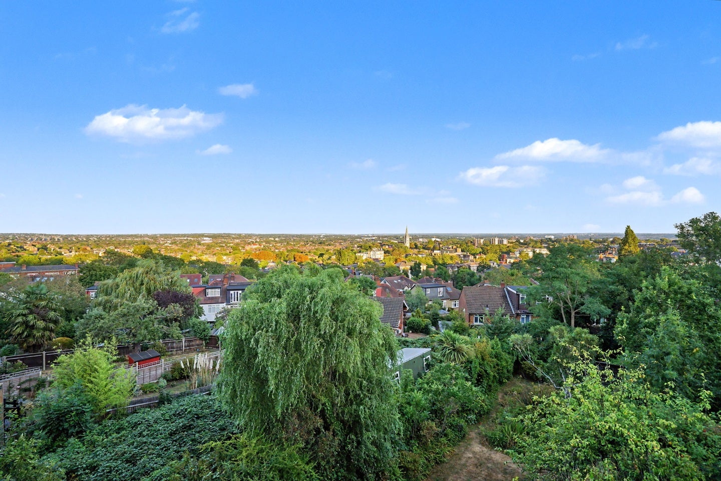 Flat Ewelme Road in Greater London
